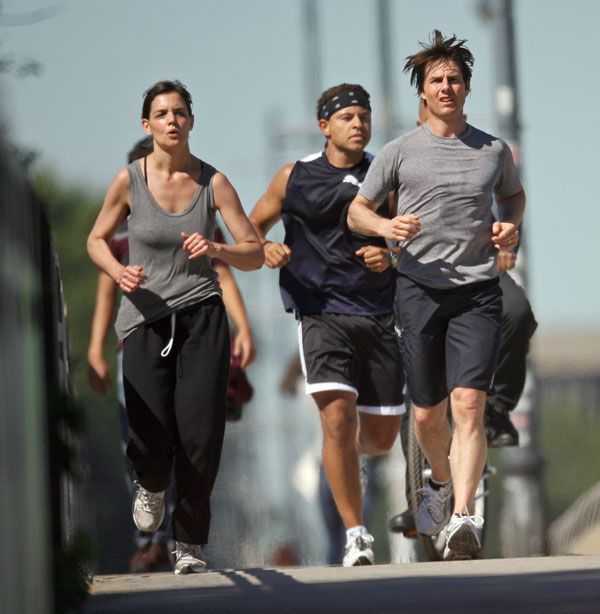 Tom and Katie jogging out together (7 pics)