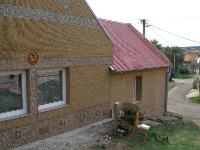 A house made from… Cool! (10 pics)