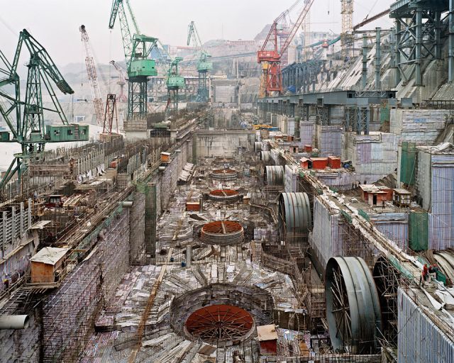 Beautiful pictures of landscapes altered by industry from  Edward Burtynsky (21 pics)