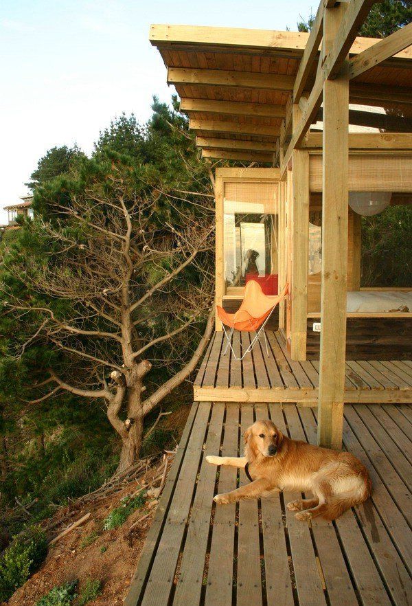 House on the cliff (13 pics)