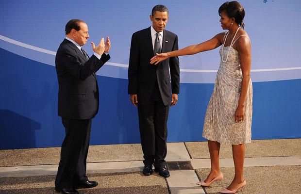 Berlusconi is the only one who won't have Michelle Obama's hugs! (10 pics)