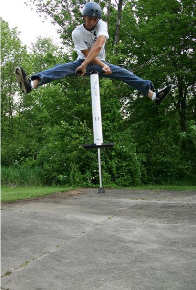 Fred Grzybowski - the world's top extreme pogo artist (14 pics)