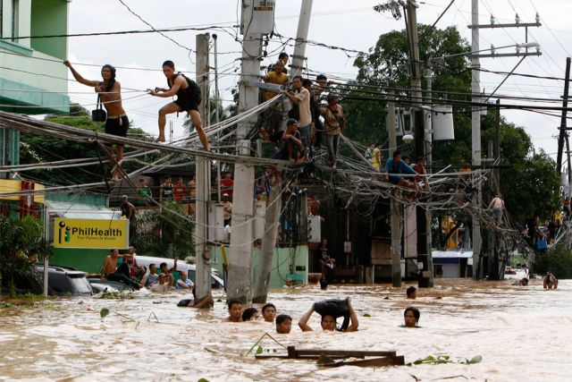 Damages of Typhoon Ketsana (36 pics)