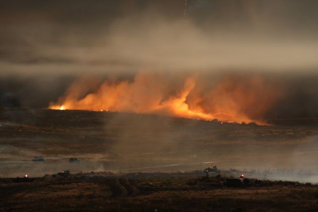 How does a battle look like in the night? (19 pics)