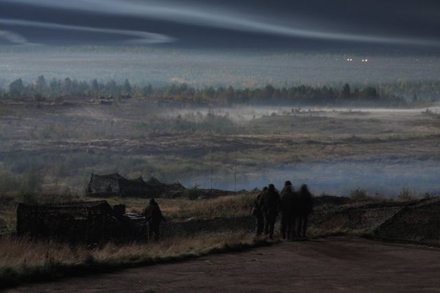 How does a battle look like in the night? (19 pics)