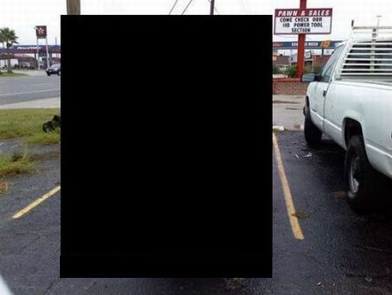 Best parking job ever! (3 pics)