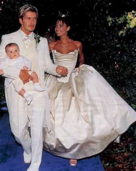 Victoria Beckham: before and after (23 pics)