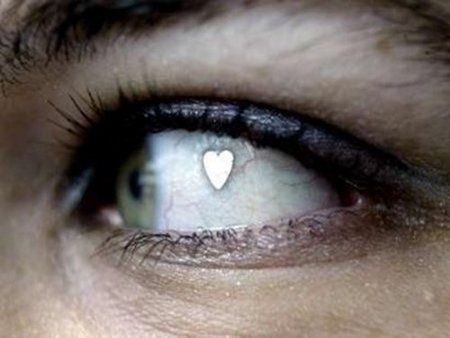 Stupid and weird body modifications (8 pics)