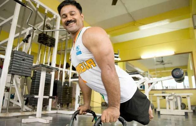 Joby Mathew - a man of strong will (11 pics)