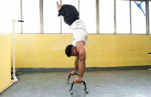 Joby Mathew - a man of strong will (11 pics)