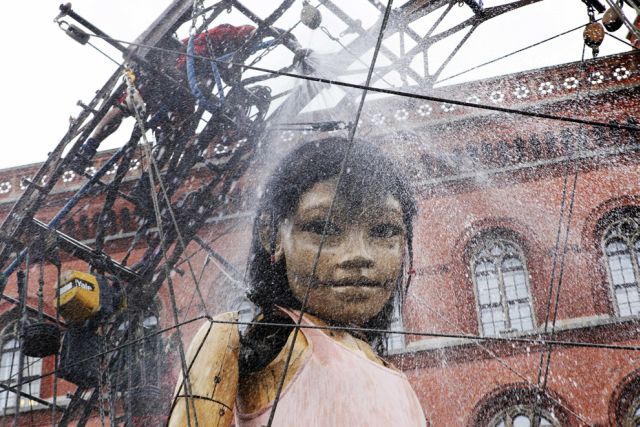 ‘The Berlin Reunion’ by France's Royal de Luxe street theatre company (35 pics)