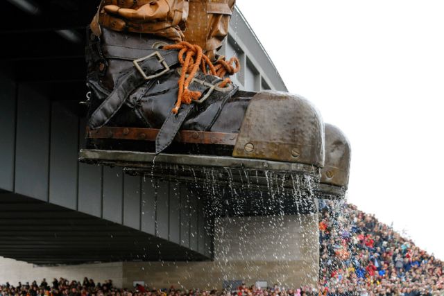 ‘The Berlin Reunion’ by France's Royal de Luxe street theatre company (35 pics)