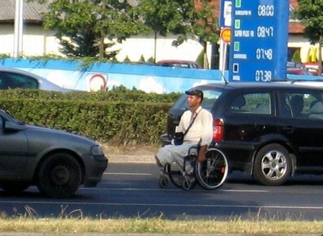 Divine intervention? (12 pics)