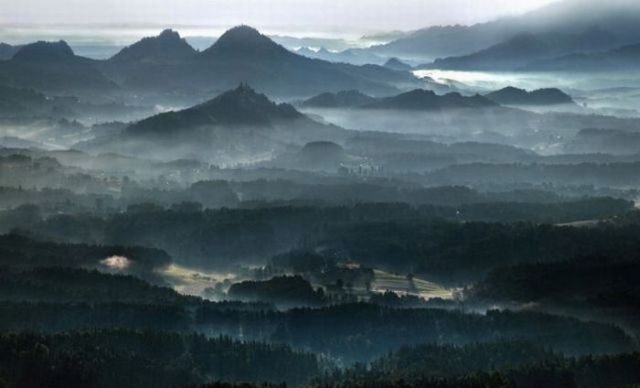 Beautiful landscapes from above (27 pics)