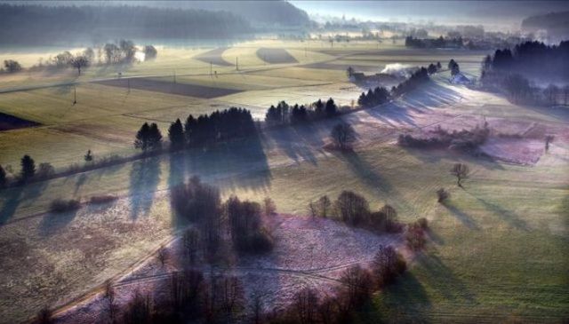 Beautiful landscapes from above (27 pics)