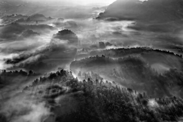 Beautiful landscapes from above (27 pics)