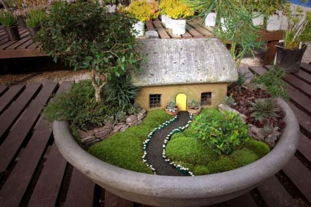 Tiny versions of bigger things (41 pics)