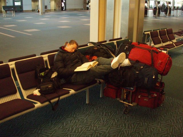 “Victims” of airports (35 pics)