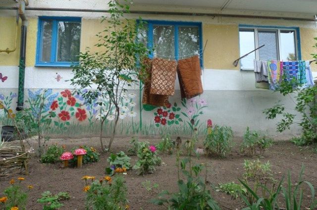 When you have no money for the repairs, you’ve got to be creative! (18 pics)