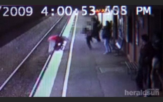 Baby miraculously survives after falling under the train! (5 pics + 1 video)