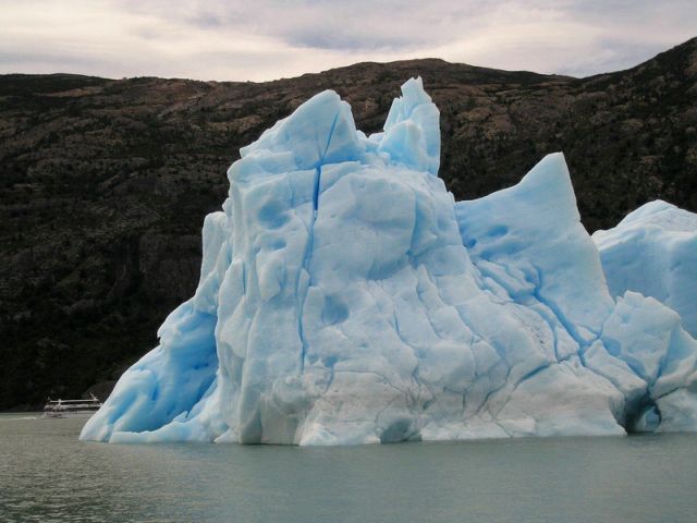 The beauty and splendor of icebergs (110 pics)