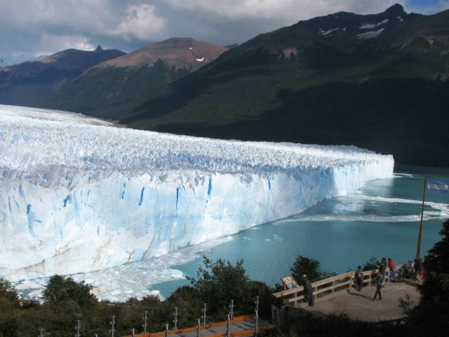 The beauty and splendor of icebergs (110 pics)
