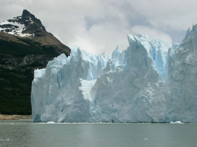 The beauty and splendor of icebergs (110 pics)
