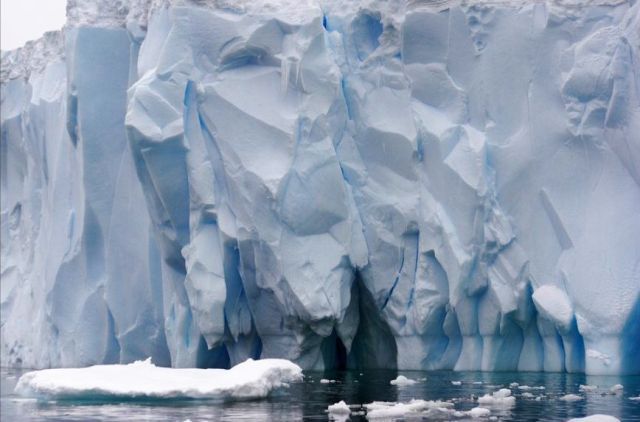 The beauty and splendor of icebergs (110 pics)