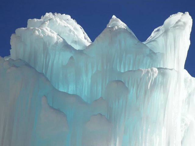 The beauty and splendor of icebergs (110 pics)