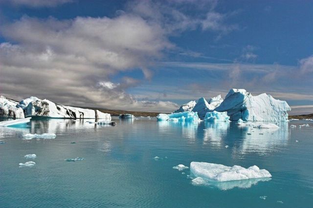 The beauty and splendor of icebergs (110 pics)
