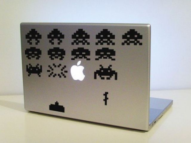 Fun with Macbook apples (9 pics)