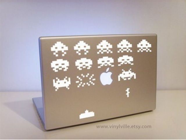Fun with Macbook apples (9 pics)