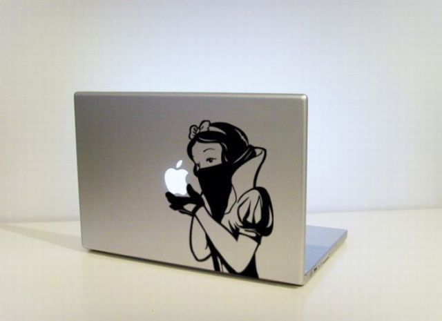 Fun with Macbook apples (9 pics)