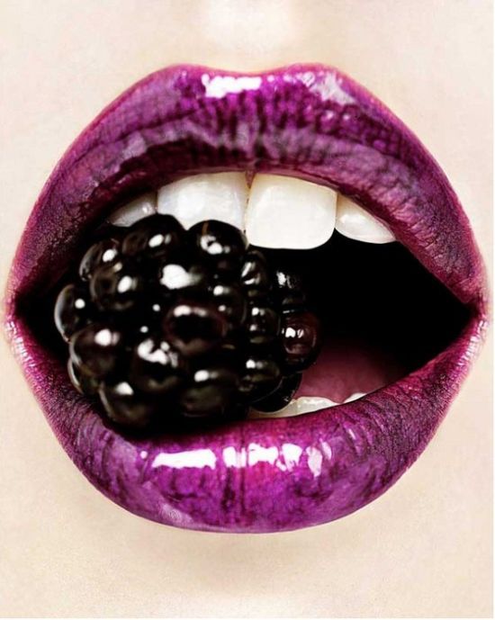 Beautiful lips make-up (21 pics)