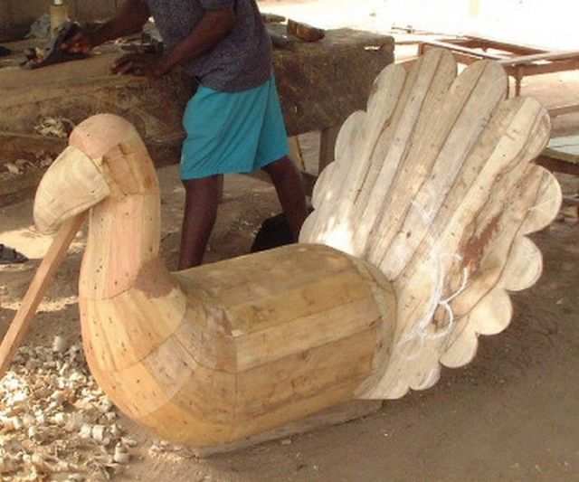 The Unusual Coffins of the Ga People (51 pics)