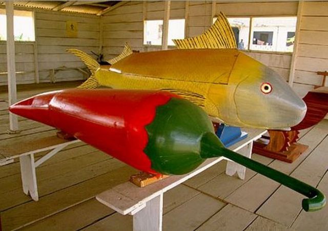 The Unusual Coffins of the Ga People (51 pics)