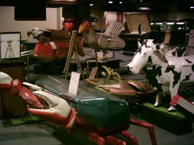 The Unusual Coffins of the Ga People (51 pics)