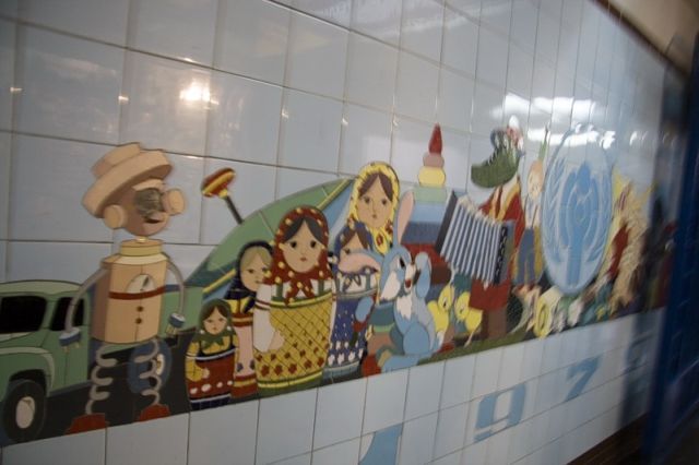 Decorations in the Pedestrian Underpasses (28 pics)
