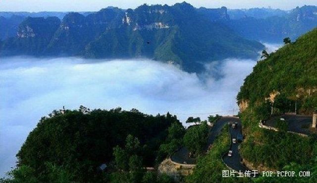 One of the Most Dangerous Roads in the World! (14 pics)