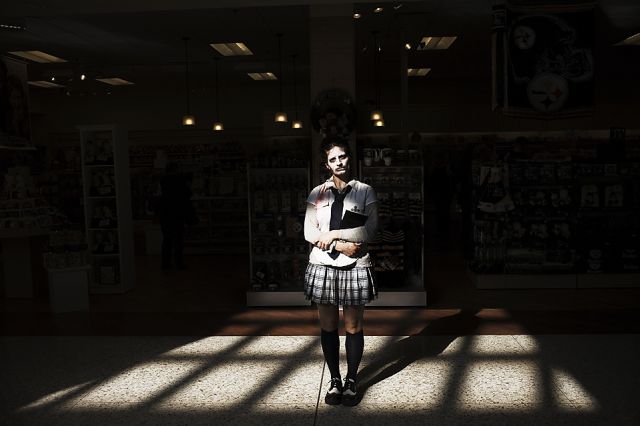 Zombie Walk at the Monroeville Mall (15 pics)