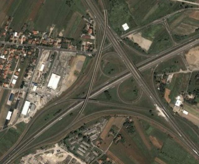 Stunning Highway Interchanges (23 pics)