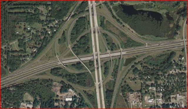 Stunning Highway Interchanges (23 pics)