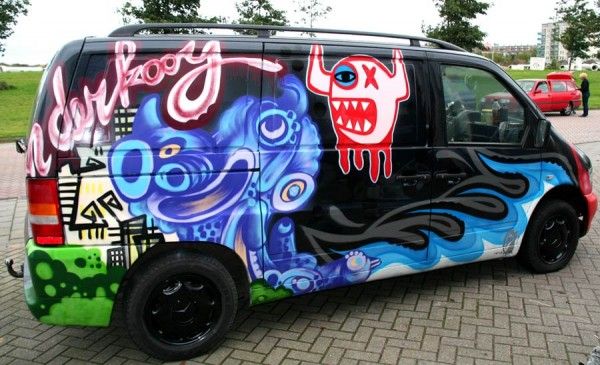 Huge Selection of Cool Graffiti Art (281 pics)
