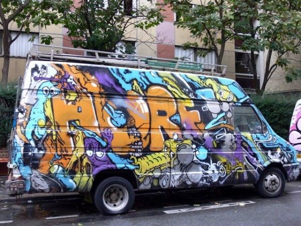 Huge Selection of Cool Graffiti Art (281 pics)