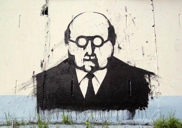 Huge Selection of Cool Graffiti Art (281 pics)