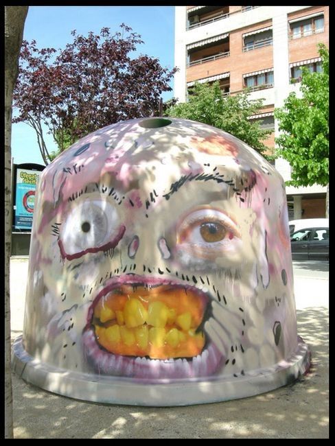 Huge Selection of Cool Graffiti Art (281 pics)