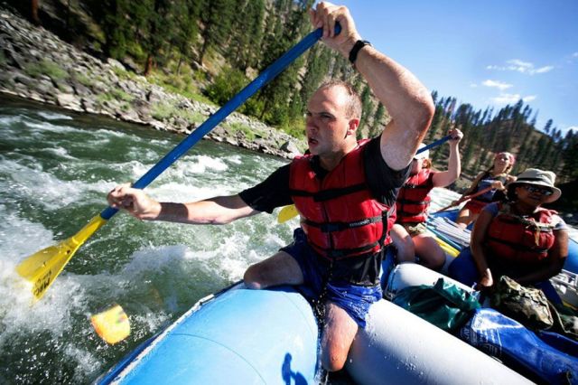 Extreme Therapy – Touching Photos of Disabled People Who Don’t Give Up (19 pics)
