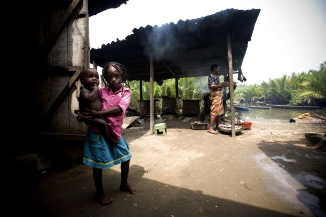 Modern Robin Hoods in Niger Delta (40 pics)