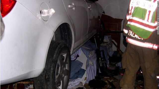 Car Lands on a Bed with a Sleeping Couple… (7 pics)