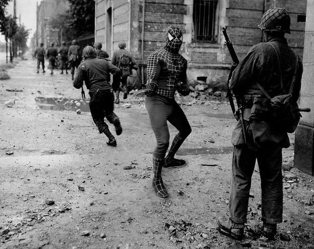Superheroes in Famous Political and Wartime Scenes (8 pics)